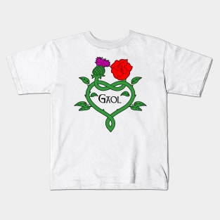 Celtic knotwork stems with red rose, thistle and gaol (love) Kids T-Shirt